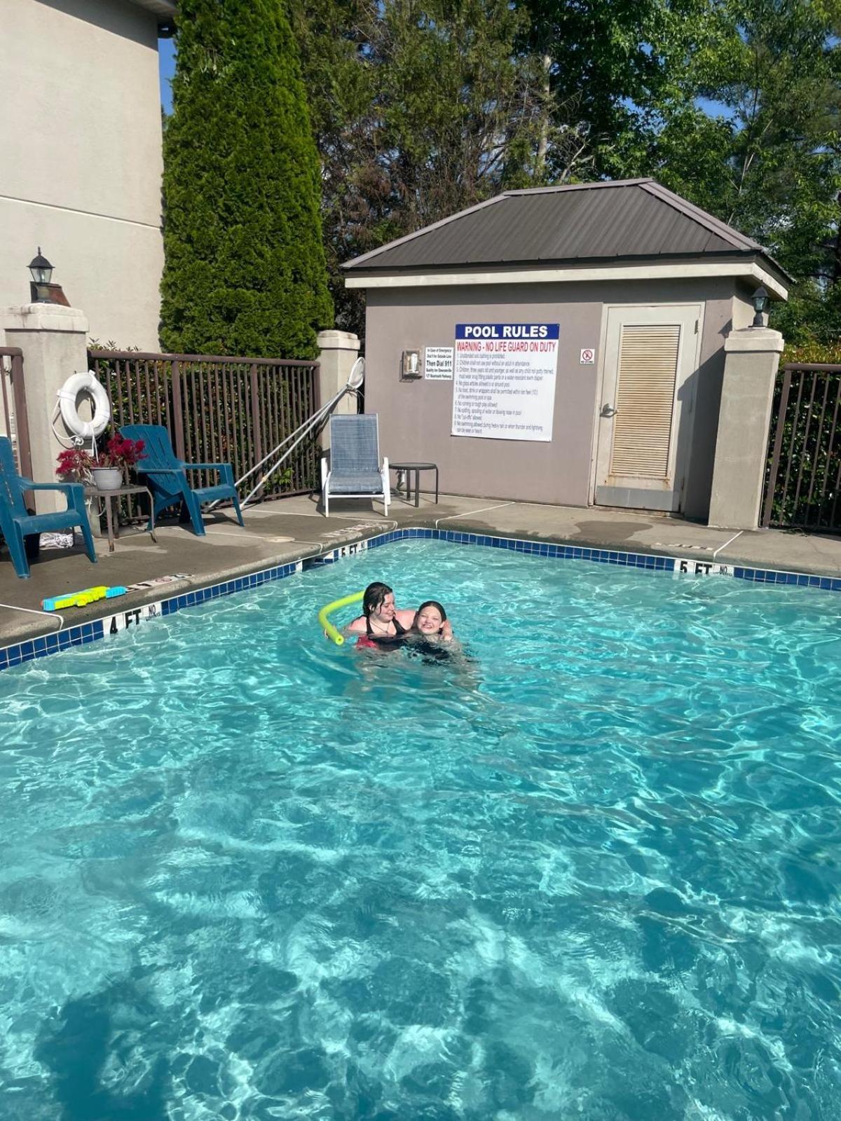 Quality Inn & Suites Dawsonville Eksteriør bilde