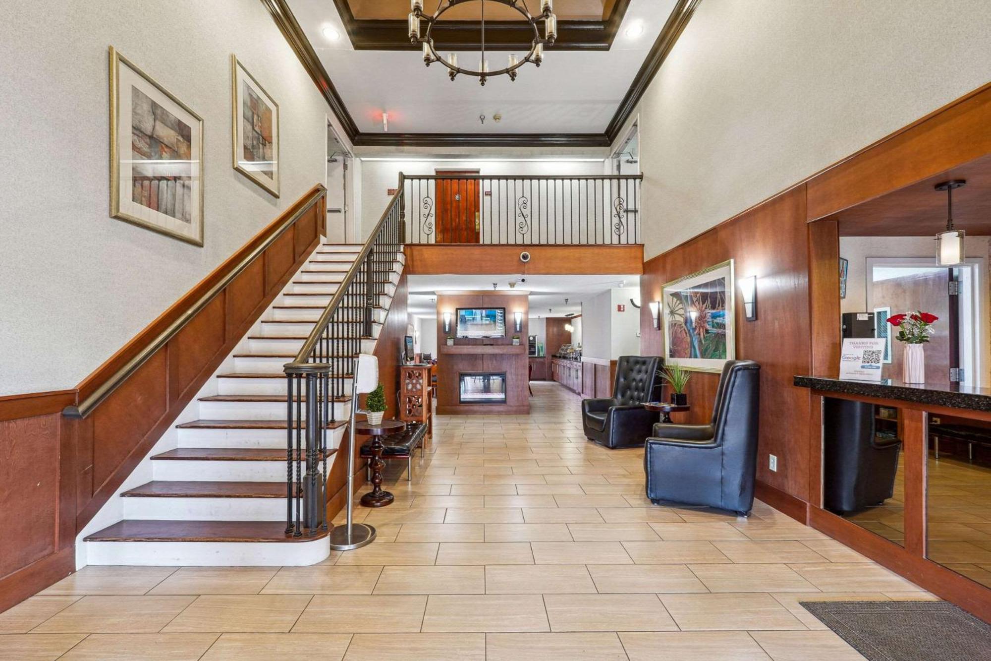 Quality Inn & Suites Dawsonville Eksteriør bilde
