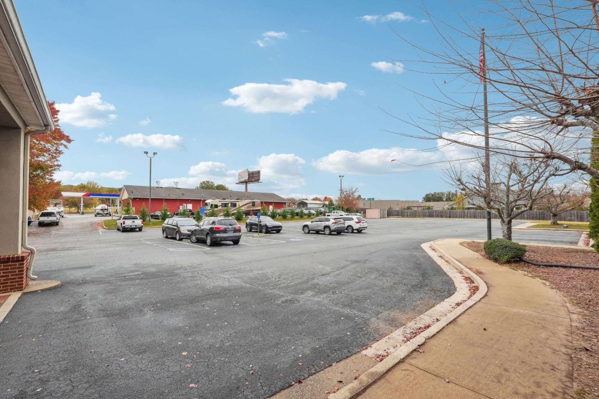 Quality Inn & Suites Dawsonville Eksteriør bilde